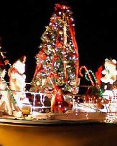 Holiday parades in Dunedin and Clearwater